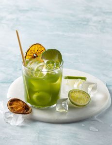 Gin, reyhan, limon, steviya